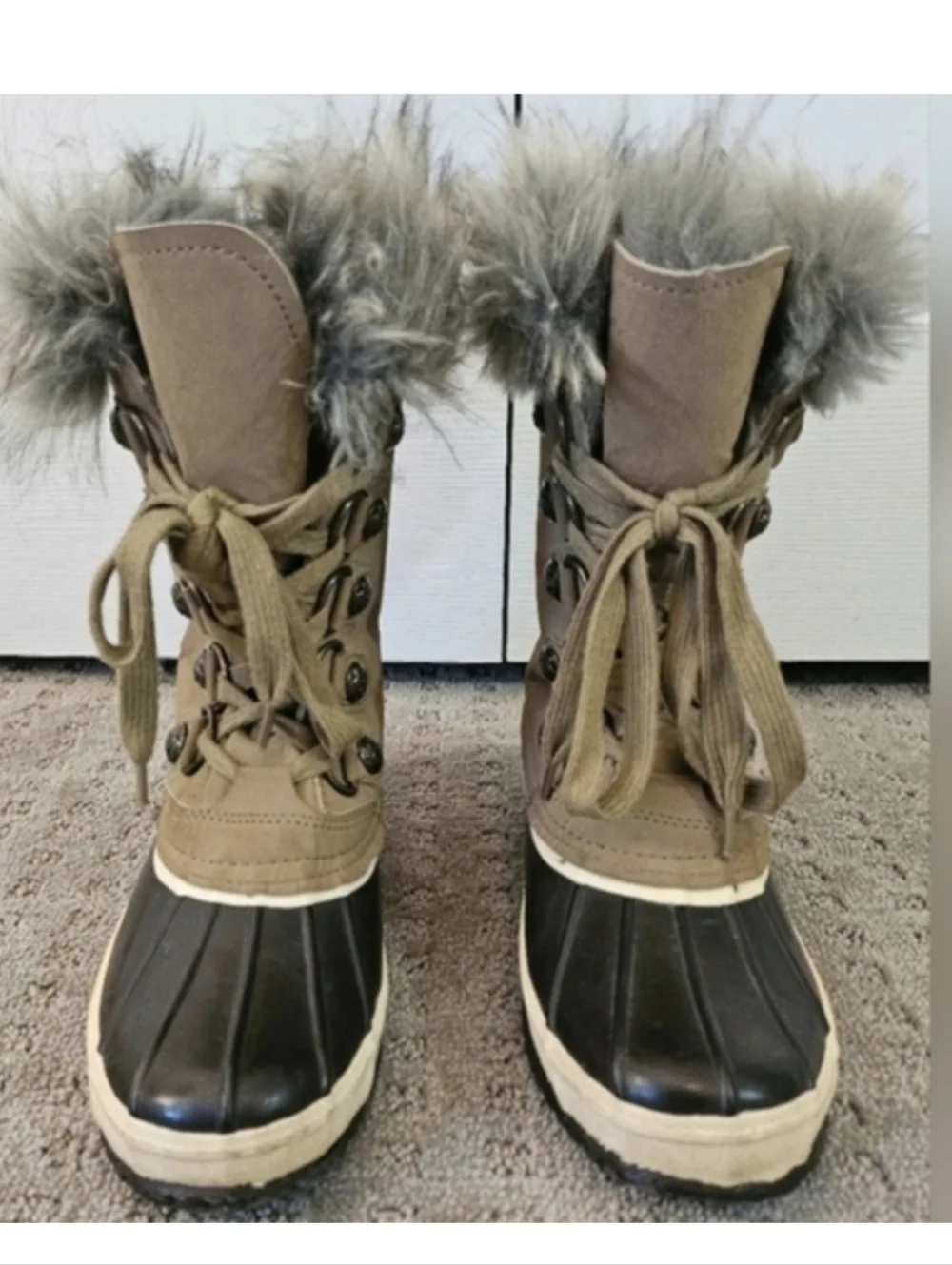 Juicy Couture Sarabeth Faux Fur Snow Boots Y2K Snow Bunny Gorpcore Tan 6